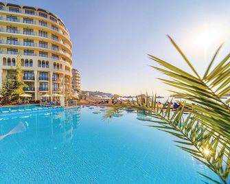 Azalia Hotel Balneo & Spa - Varna - Pool
