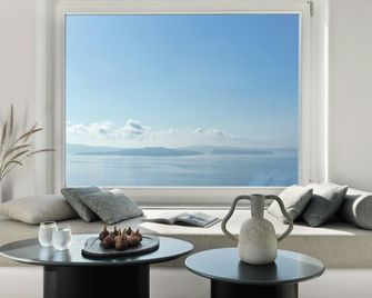 Canaves Oia Suites - Thera - Bedroom