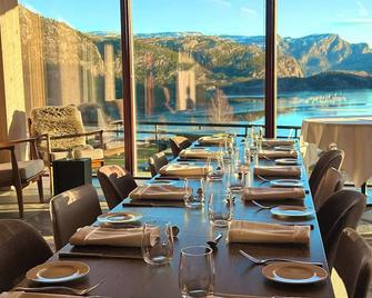 Preikestolen Hotel & Basecamp - Jørpeland - Restaurant