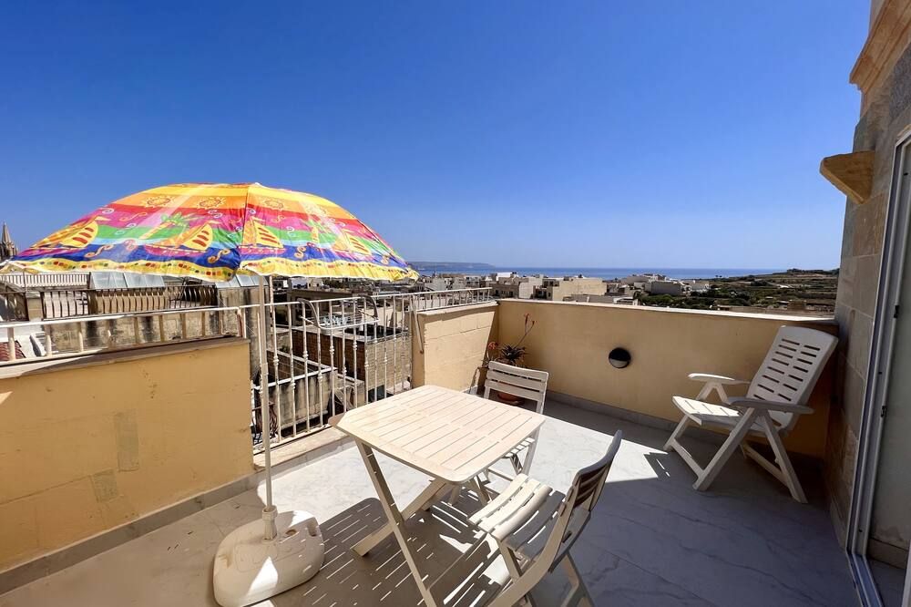 All Nations Holiday Home - Għajnsielem - Parveke