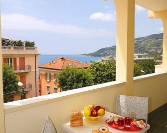 Residence Dell'Angelo - Ospedaletti - Balcone