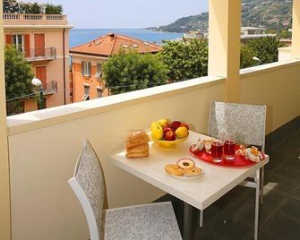 Residence Dell'Angelo - Ospedaletti - Балкон