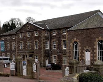 Herdshill Guest House - Wishaw - Building
