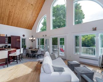 La Dolce Vita - Saint-Mathieu-du-Parc - Sala de estar