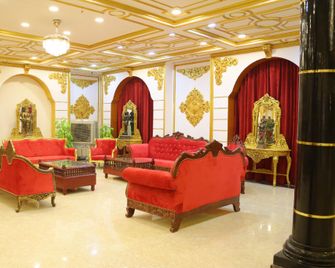 A R Thangakottai - Yelagiri - Lounge
