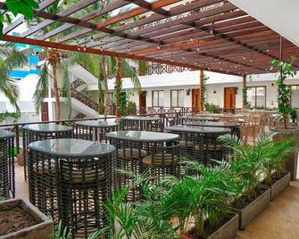 Hotel Karaya Dive Resort - Santa Marta - Patio