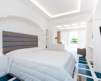 Quattro Passi Relais - Nerano - Bedroom