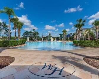 Windsor Hills Resort - Magical Atmosphere Condo - 5 min Disney - Four Corners - Pool