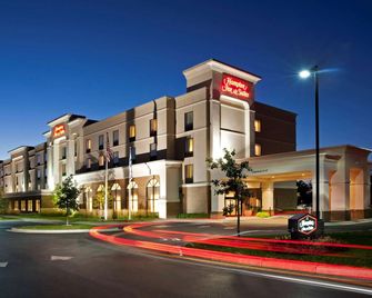 Hampton Inn & Suites Indianapolis-Airport - Indianapolis - Toà nhà