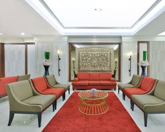 Centre Point Plus Hotel Pratunam - Bangkok - Lobby