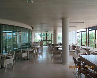 Deluxe 1bedroom Hua Hin Seaview Beachfro - Cha-am - Restaurant