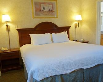 Monument Mountain Motel - Great Barrington - Schlafzimmer