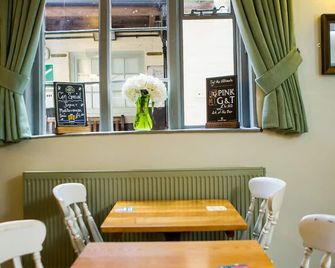 The Golden Lion Inn - Bridgnorth - Restaurant
