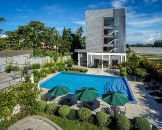 Viewpark Hotel Tagaytay - טאגיטאי - בניין