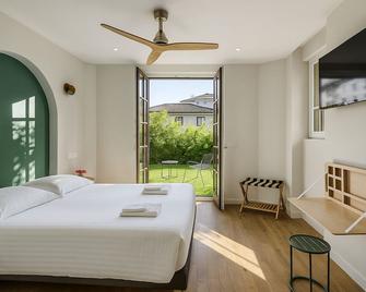 Hotel Bellevue - Hendaye - Bedroom