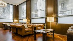 Gran Hotel Barcino - Barcelona - Living room