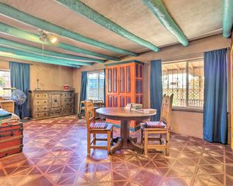 Idyllic Española Casita w/ Charcoal Grill - Española