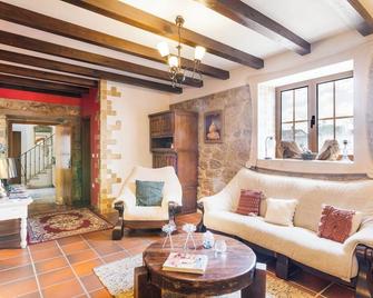 Refúgio das Artes Guesthouse - Mendiga - Sala de estar