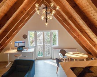 Business-Apartments Im Schuster-Acht - Wolgast - Essbereich