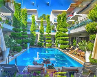 The D Hotel Spa & Resort - Cesme - Pool