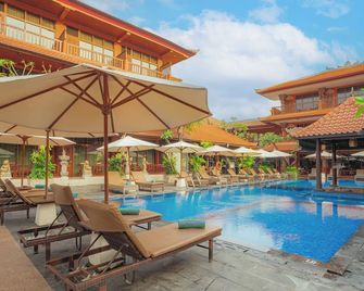 Wina Holiday Villa Kuta Bali - Denpasar - Pool