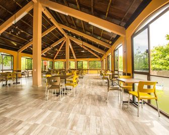 Ko'olebil - Puerto Arista - Restaurante