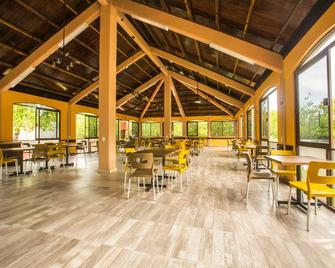 كو وليبيل - Puerto Arista - مطعم