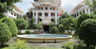 Champasak Palace Hotel - Pakse