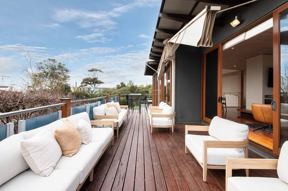 Cedar Views in McCrae - مكري - شرفة