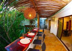 2 Bedroom Apartment In Quiet Secure Residential Complex Surrounded By Nature - Akumal - Restaurant