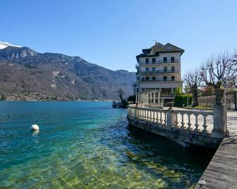 Feet in the water! - Duingt - Ban công