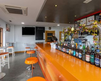 Hotel Valle de Cabezón - Cabezón de la Sal - Bar