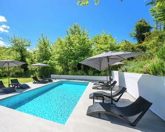 La Casa Del Rio - Kymi - Piscine