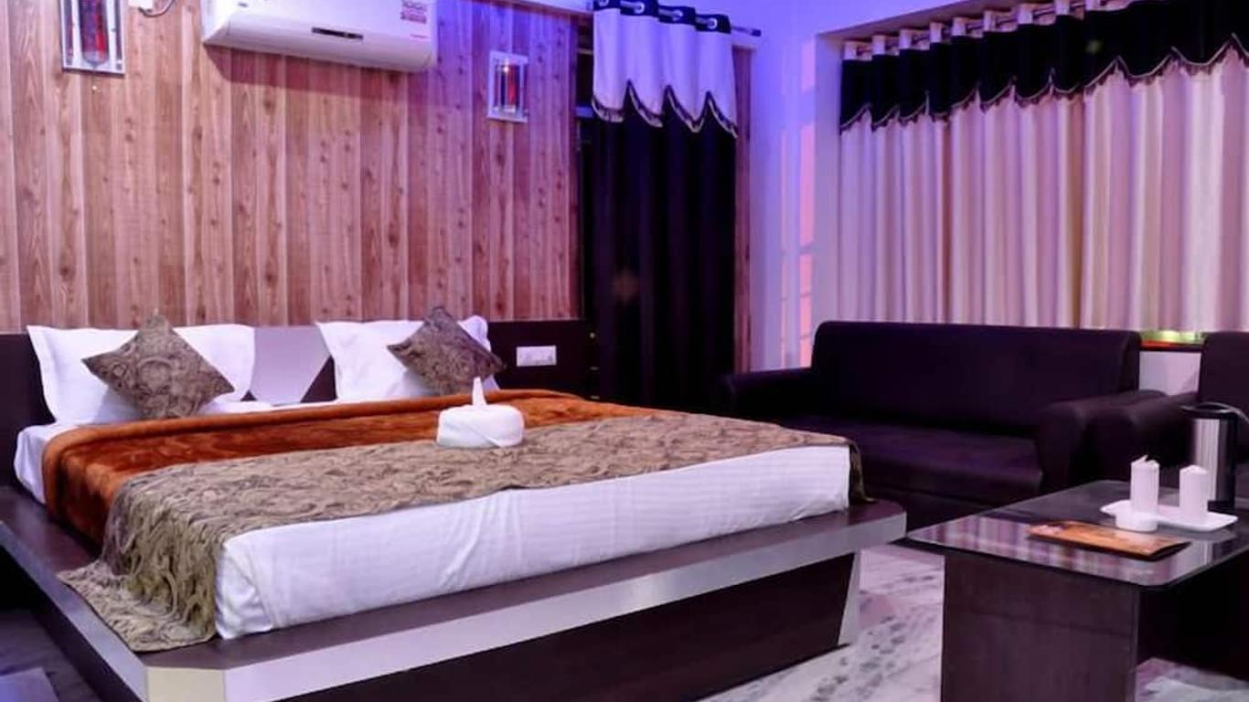 Neelam Palace Hotel