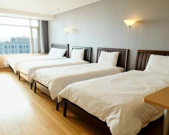 Incheon Airport Gogo House - Incheon - Bedroom
