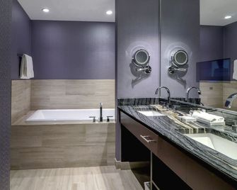 Ivy Boutique Hotel - Chicago - Bathroom