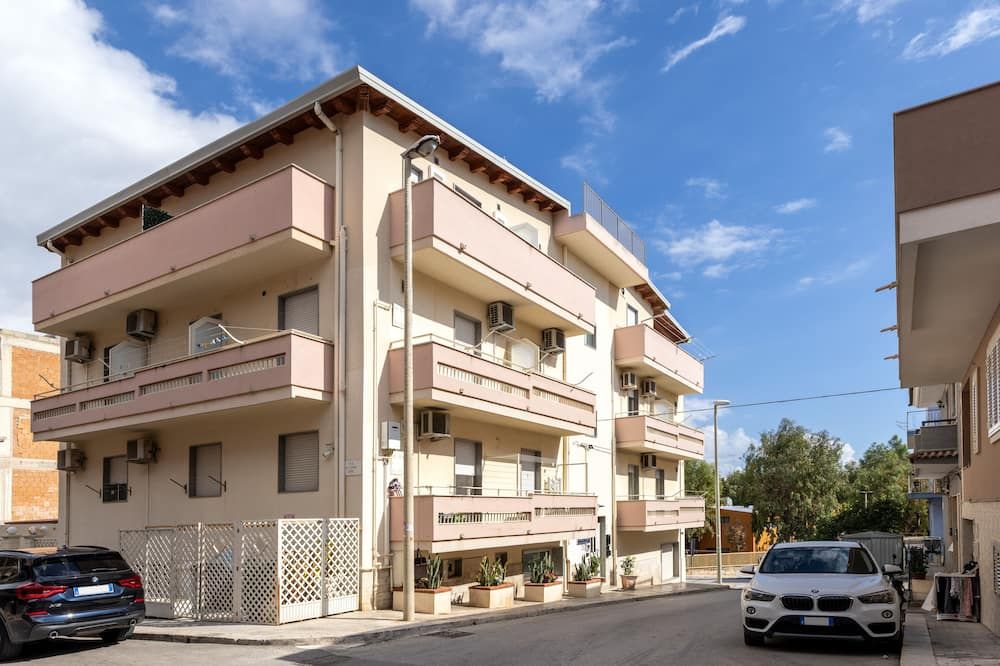 B&B Brezza Marina & Ristorante Shoreline - Pozzallo - Bâtiment