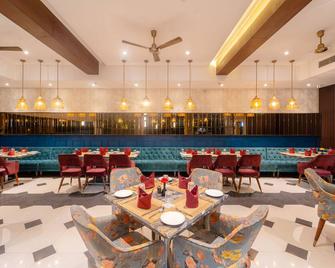 Enrise by Sayaji Harda - Harda - Restaurant