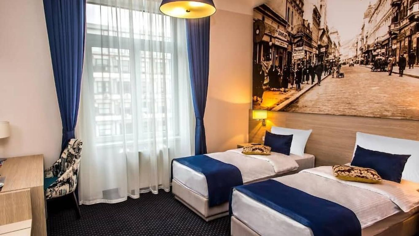 Five Points Square - City Center