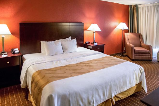 Quality Inn 56 8 1 Fort Dodge Hotel Deals Reviews Kayak