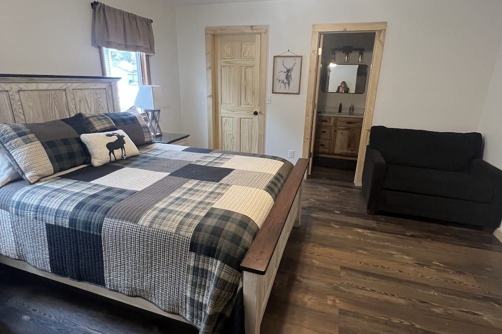 Newly updated Lakefront Houghton Lake home - close to popular sandbar. - Prudenville - Habitación