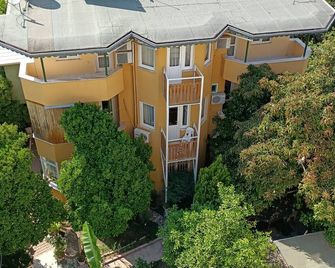Santana Hotel - Beldibi - Κτίριο