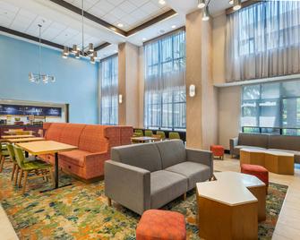 Hampton Inn & Suites Moreno Valley - Moreno Valley - Recepción