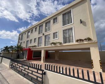 Minimalist Apartment Studio - Sea View - La Romana - Building