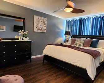 Perfect Couples Retreat - Hot Springs - Bedroom