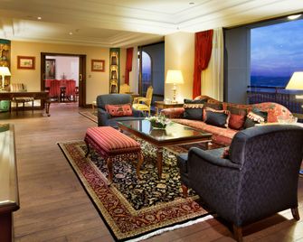 Hilton Istanbul Bosphorus - Estambul - Sala de estar