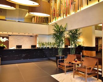 Hplus Premium Palmas - Палмас - Лоббі