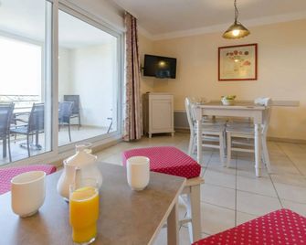 Pierre & Vacances Residence Les Coteaux De Pont-Royal - Mallemort - Comedor