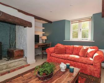 Brook Cottage - Sturminster Newton - Living room