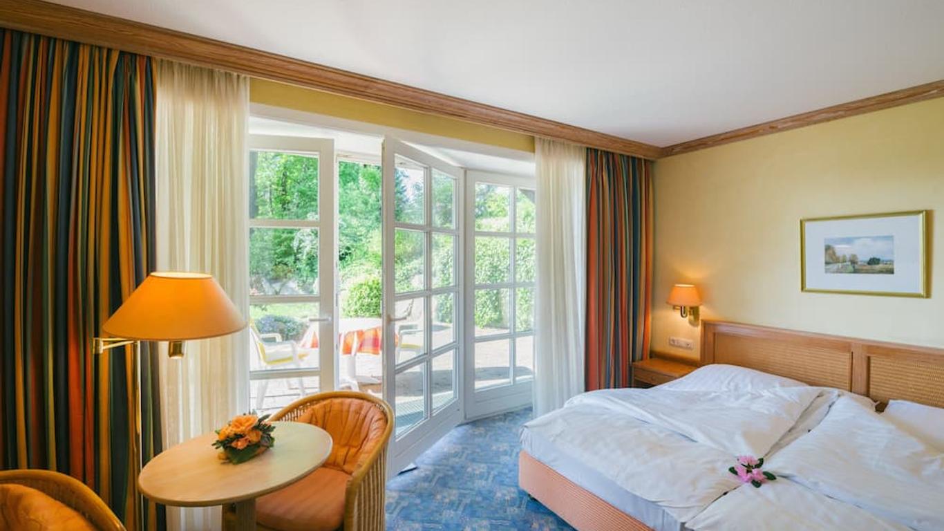 هوتل لاندهاوز هوبين